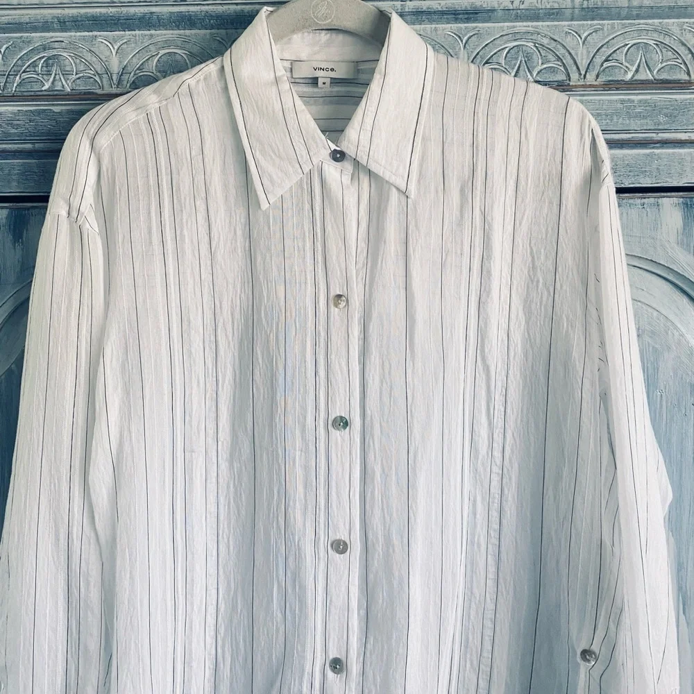 Drapey Stripe Convertible Button-down Shirt In Optic White/ Black